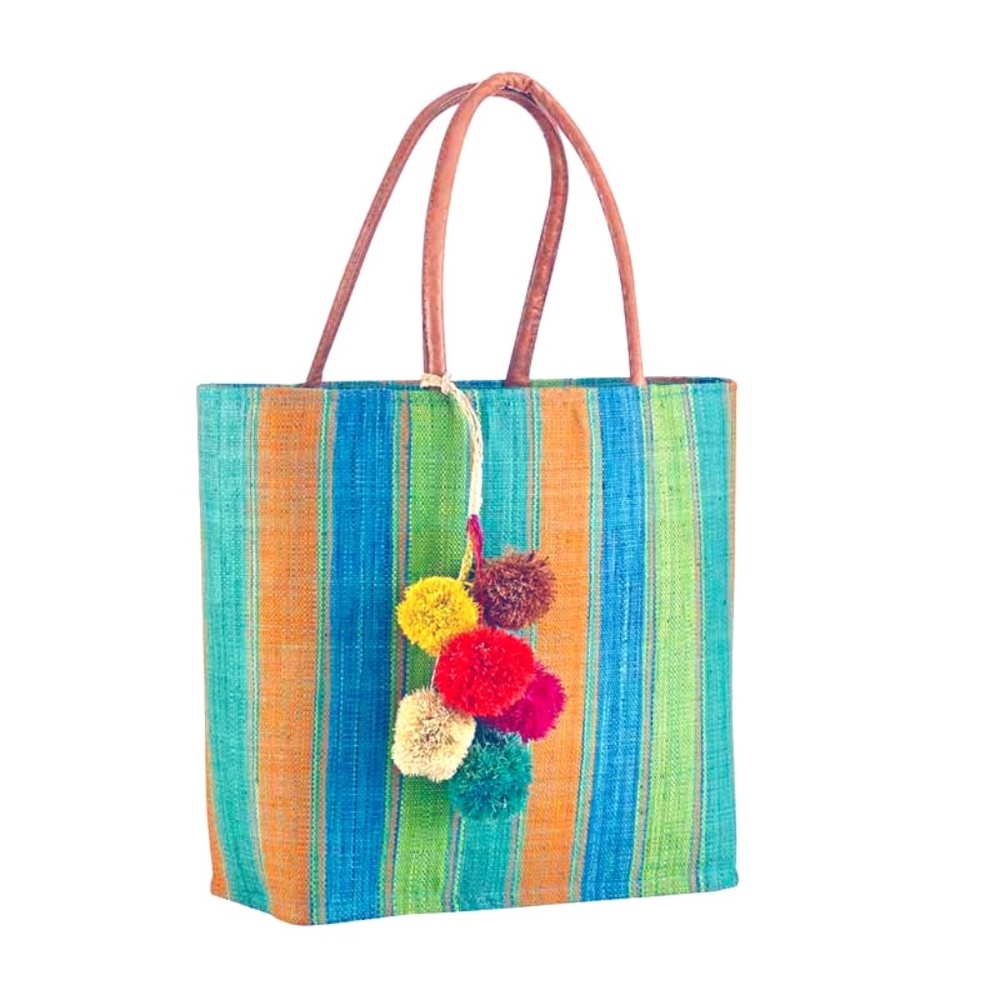 Handwoven Natural Raffia Tote